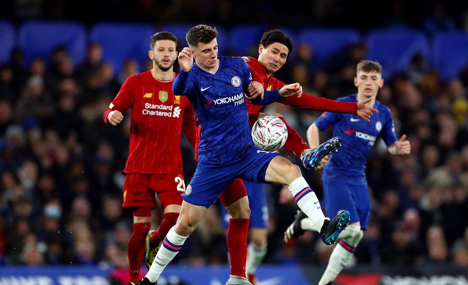 欧冠杯16强首回合｜ 7比1狂胜埃因霍温 枪手创欧冠客场进球纪录