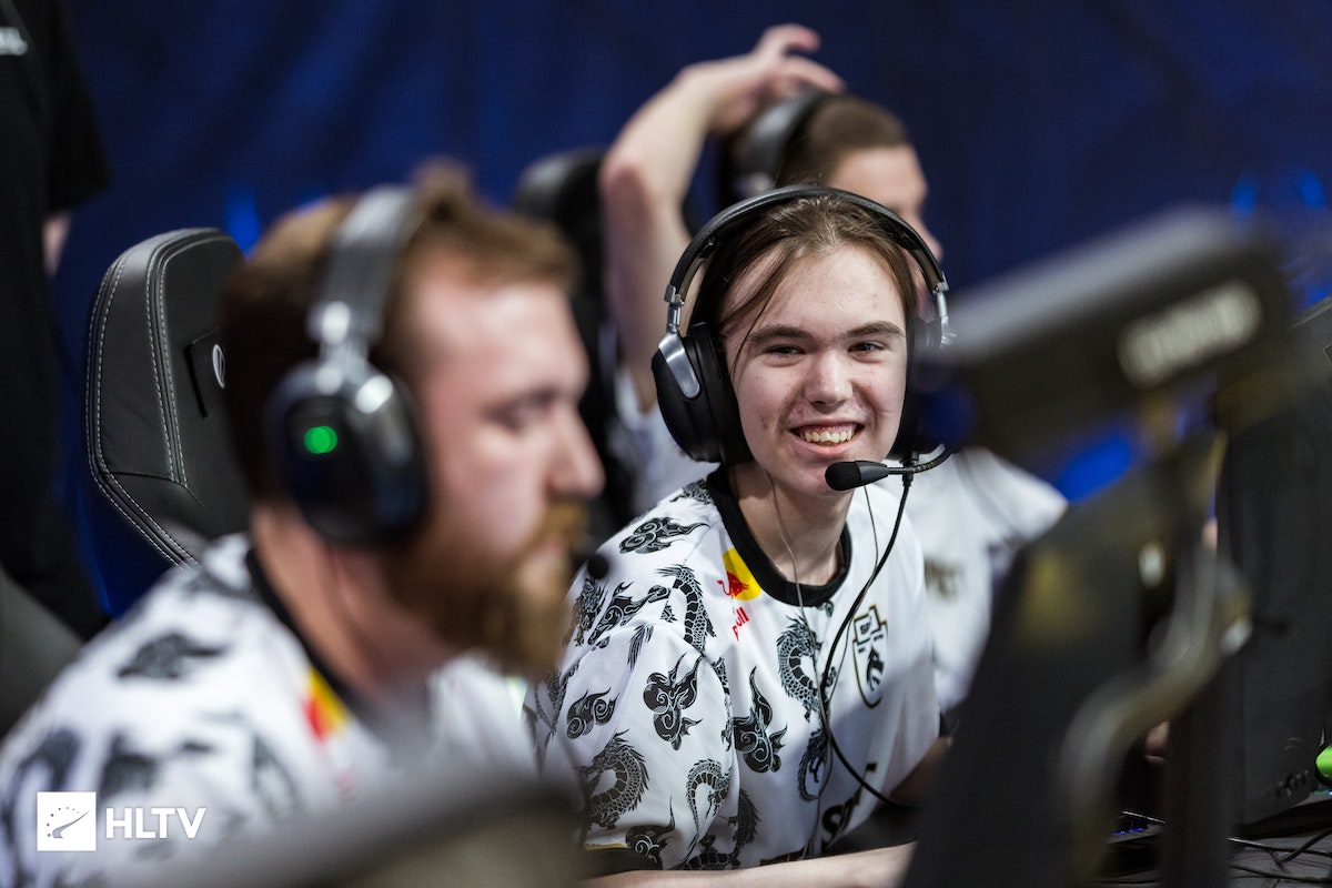 五的势头能 五的势头能