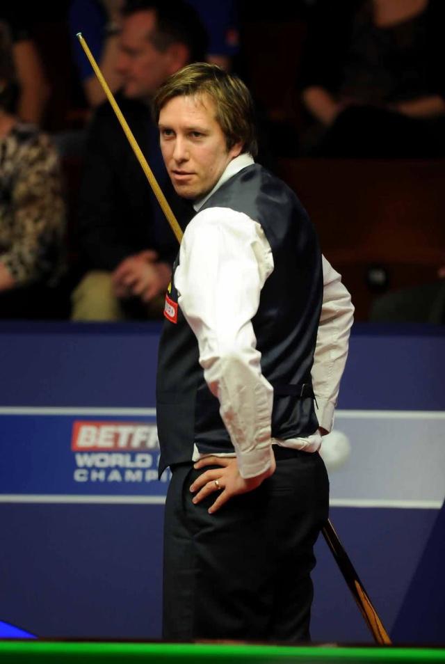 攻中表现突 攻中表现突